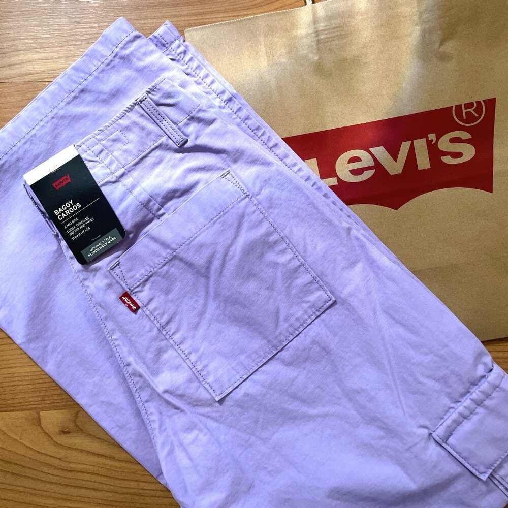 Firm. Levi Strauss CO Women's Purple Rose Cargo Pants. RARE. Ret was$108. - Picture 10 of 10